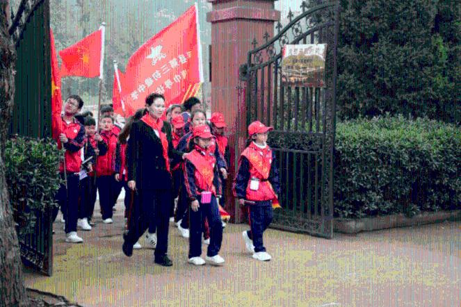 海南迎“断崖式”降温一夜“入冬”